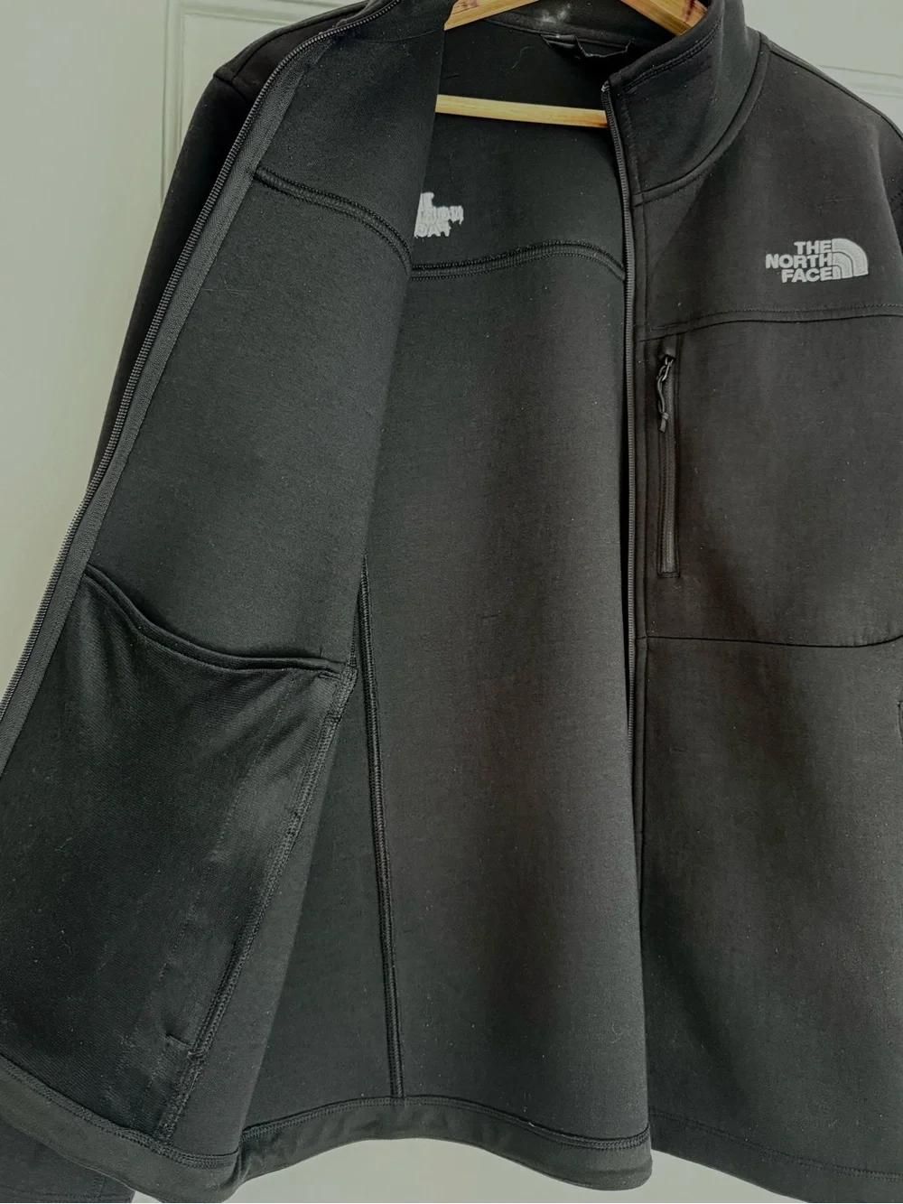 The North Face Haldee Full-Zip Softshell Jacket, Unlined (Men's M)
